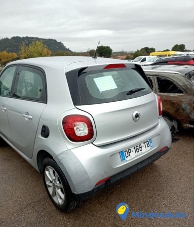 smart-forfour-acccidentee-big-2