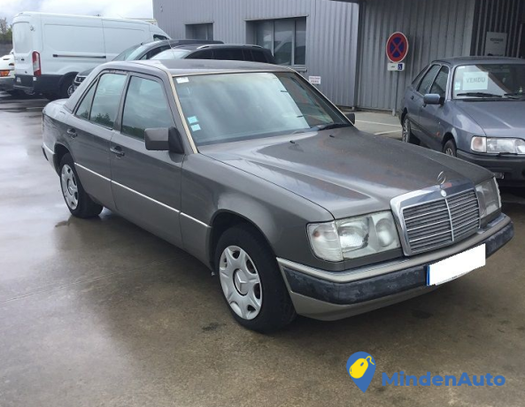 mercedes-w124-200e-ref-0379231-big-1