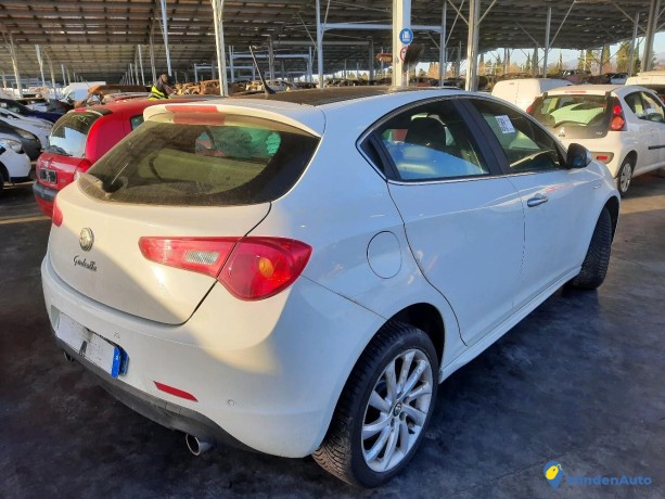 alfa-romeo-giulietta-20-jtdm-140-ref-315539-big-3