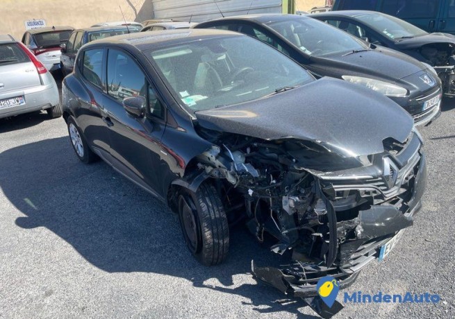 renault-clio-4-accidente-big-1