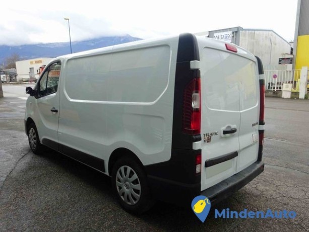 renault-trafic-16-dci-125-big-2