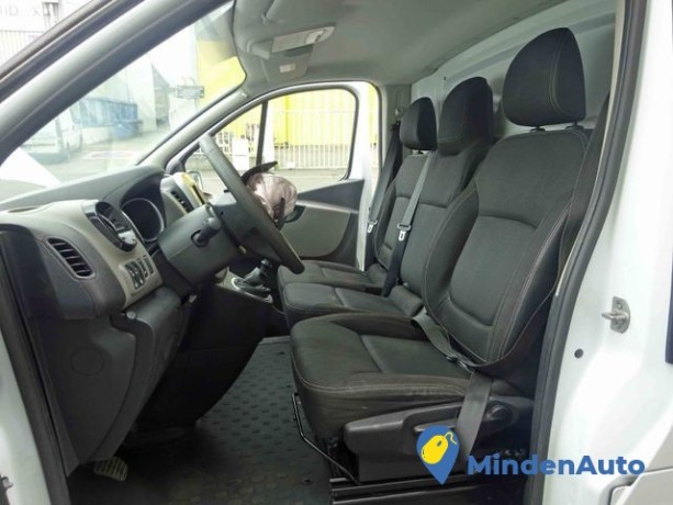 renault-trafic-16-dci-125-big-4