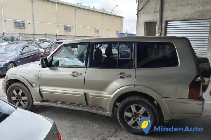 mitsubishi-pajero-32did-160-luxury-edition-big-2