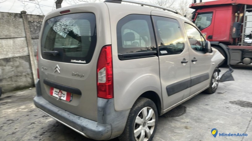 citroen-berlingo-xtr-16hdi-90-big-2