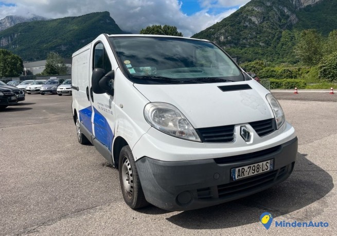 renault-trafic-ii-fourgon-phase-2-l1h1-1000kg-20-dci-16v-90-cv-big-0