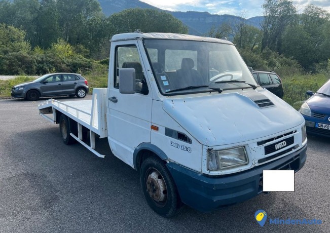 iveco-daily-depanneuse-358-big-0