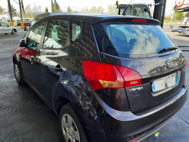 kia-venga-14-crdi-90-ref-319642-big-1