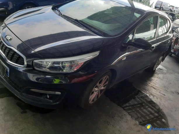 kia-cee-d-ii-16-crdi-136-ref-323060-big-0