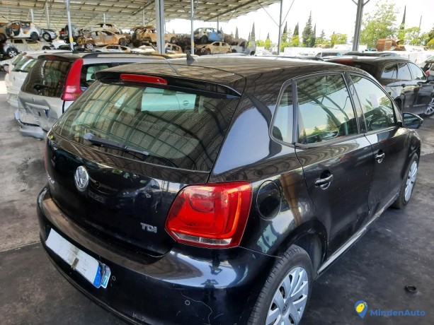 volkswagen-polo-6r-16-tdi-75-ref-322720-big-3