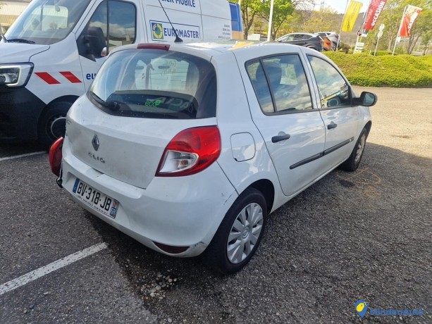 renault-clio-3-12i-16v-lp-80094-big-2