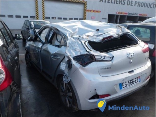 hyundai-i20-10-t-gdi-101cv-big-2