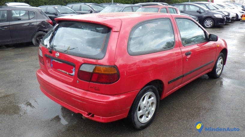 nissan-almera-i-phase-1-14-n12493-big-3