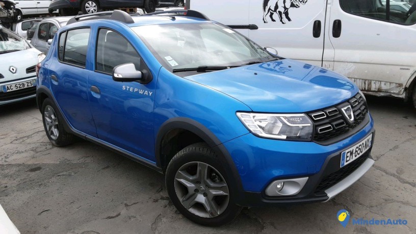 dacia-sandero-ii-em-650-nx-big-1