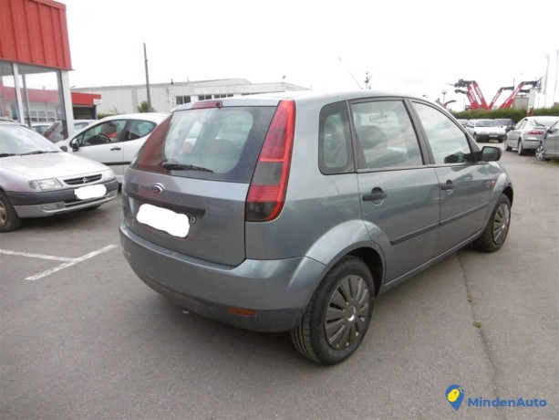 ford-fiesta-v-14-tdci-n7807-big-2