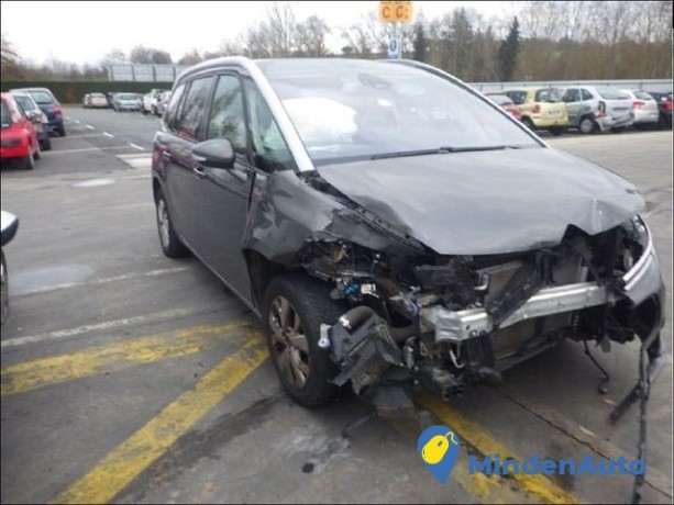 citroen-c4-grand-picassospacetourer-15-bluehdi-130-big-1