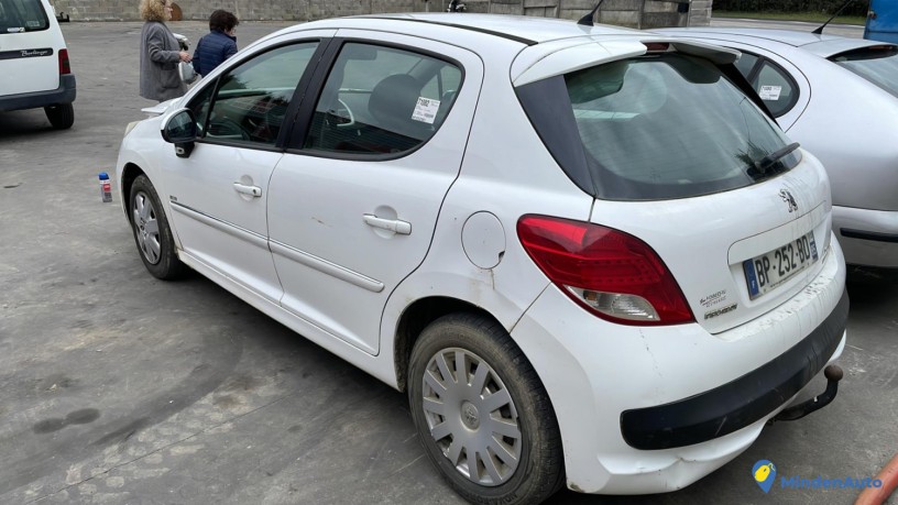 peugeot-207-phase-2-big-0