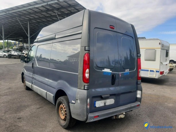 renault-trafic-ii-l2h2-25-dci-145-ref-324424-big-1