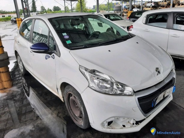 peugeot-208-12i-puretech-68-like-ref-325082-big-2