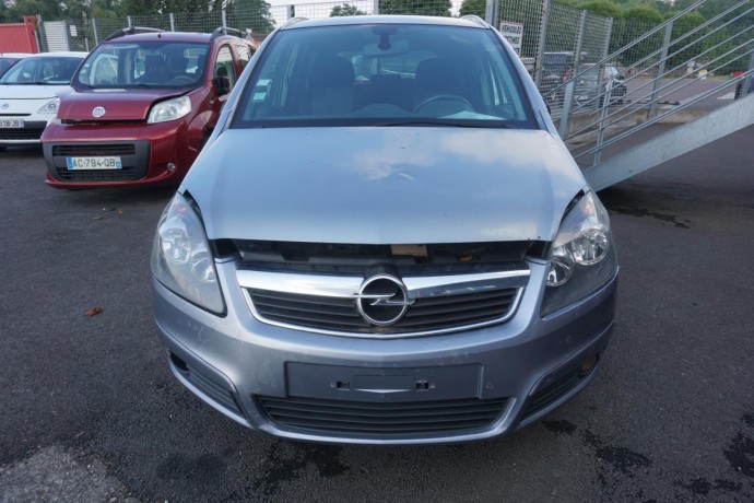 opel-zafira-b-big-15