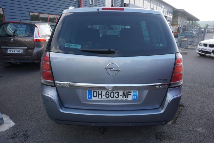 opel-zafira-b-big-12