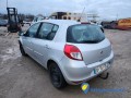 renault-clio-iii-12l-75-small-3