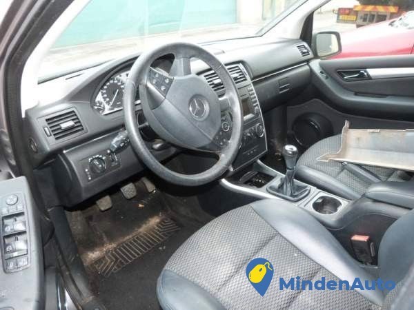 mercedes-benz-b-180-blueefficiency-prix-fixe-85-kw-116-hp-big-4