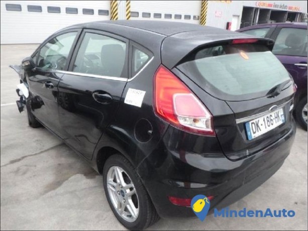 ford-fiesta-titanium-big-2