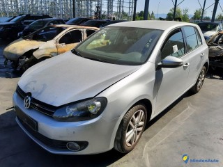 VOLKSWAGEN GOLF VI 1.6 TDI 90 CONFORTLINE Réf : 328700