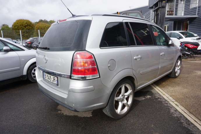 opel-zafira-b-big-19