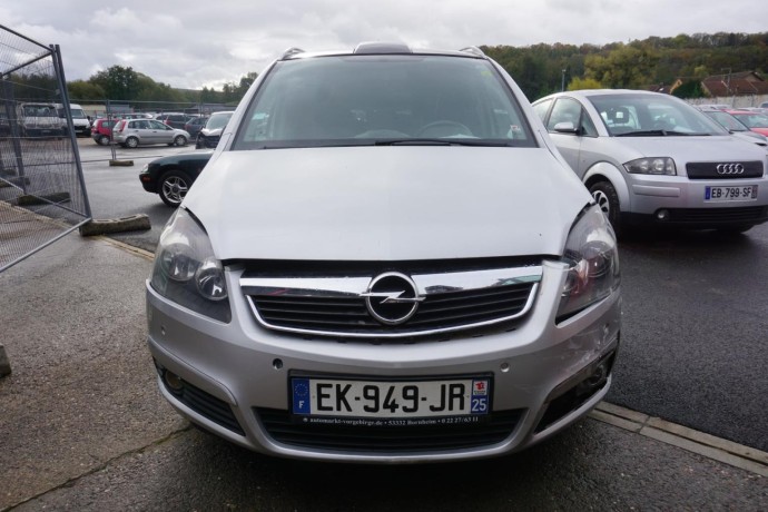 opel-zafira-b-big-21