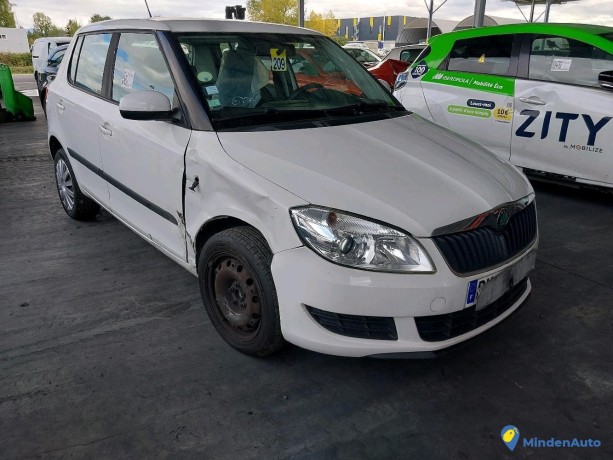 skoda-fabia-ii-16-tdi-90-ref-333177-big-2