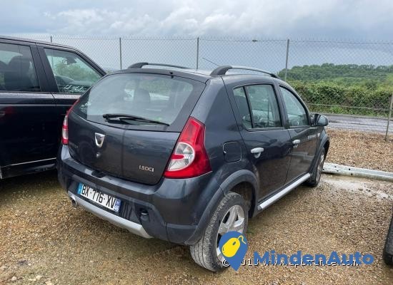 dacia-sandero-stepway-15-dci-90-big-3