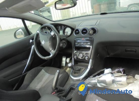 peugeot-308-cc-16-e-hdi-115-big-4