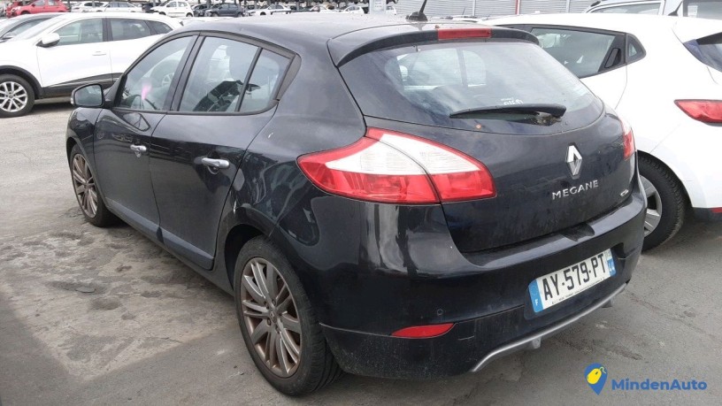 renault-megane-ay-579-pt-big-1