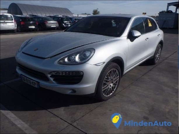 porsche-cayenne-s-hybrid-hybrid-279-kw-motor-30-ltr-245-kw-big-0