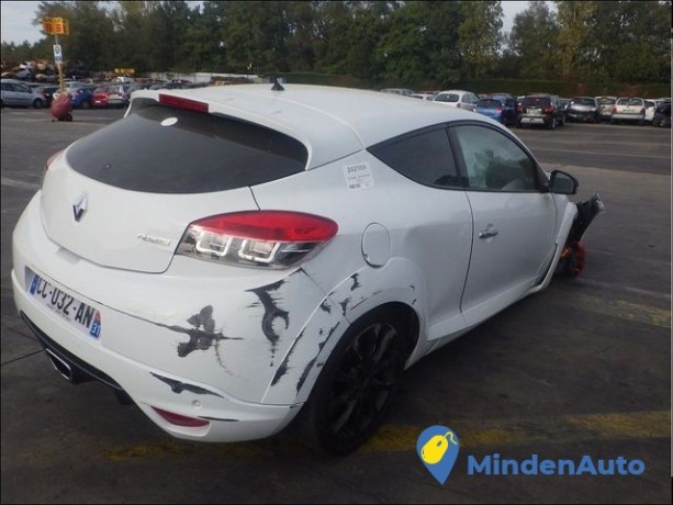 renault-megane-iii-coupe-renault-sport-motor-20-ltr-184-kw-tce-big-3