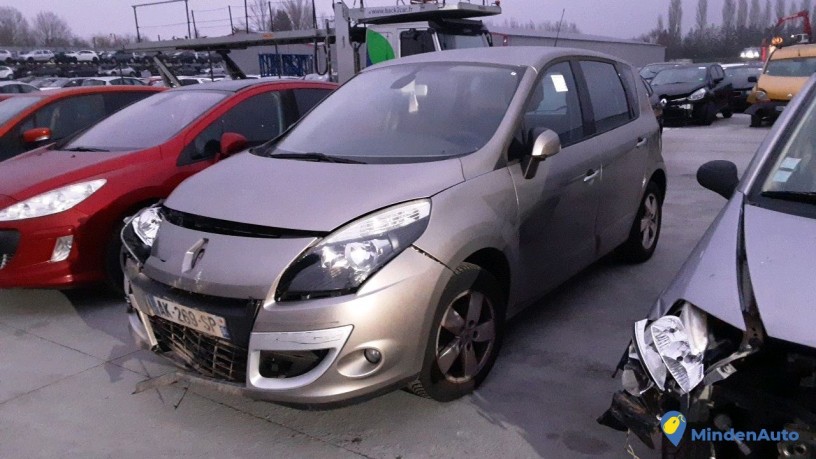 renault-megane-scenic-ak-269-sp-big-0