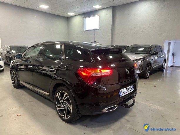 citroen-ds5-2obluehdi-15ocv-so-chic-2o16-big-1