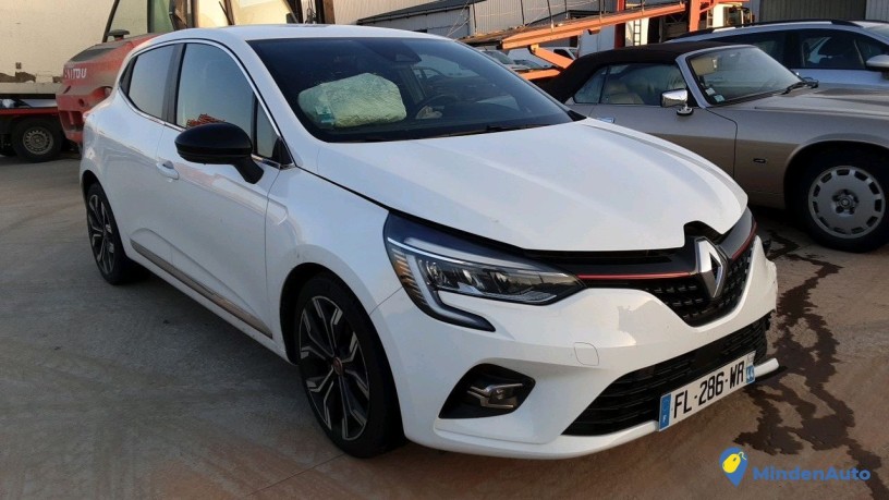 renault-clio-fl-286-wr-big-0