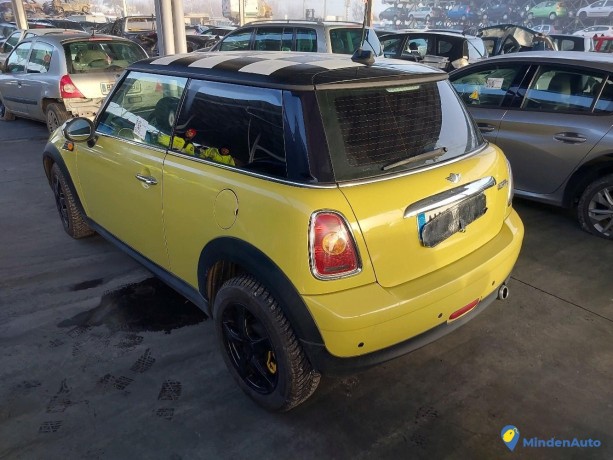 mini-16-cooper-d-110-gazole-big-1