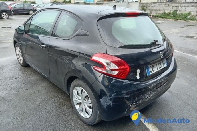 peugeot-208-12-e-vti-82cv-ref-66146-big-1