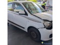 renault-twingo-iii-10-sce-70-essence-small-2