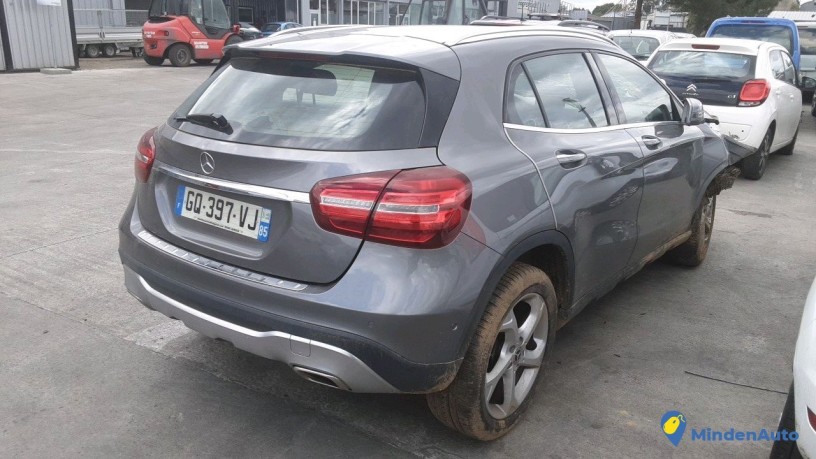 mercedes-classe-gla-gq-397-vj-big-2