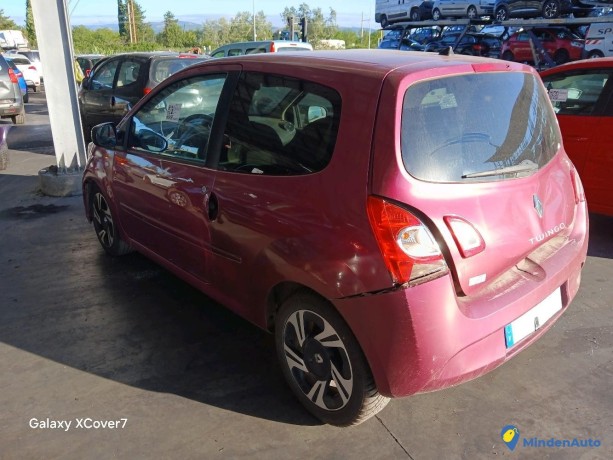 renault-twingo-ii-2-12i-16v-lev-75-essence-big-1