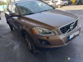 volvo-xc60-24d-175-summum-gazole-small-2