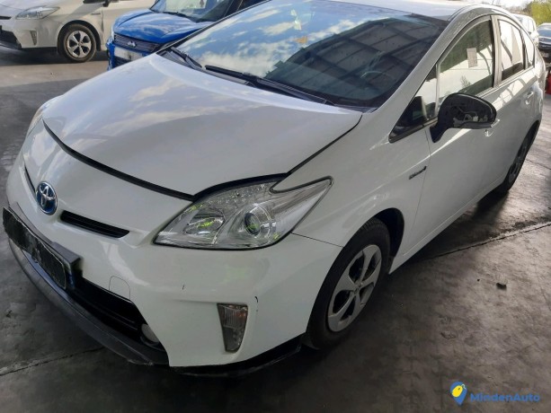 toyota-prius-136h-business-ref-319209-big-2