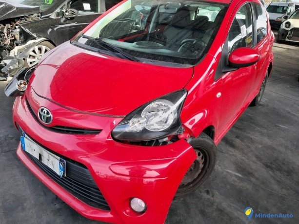 toyota-aygo-10-vvt-i-68-ref-316797-big-2