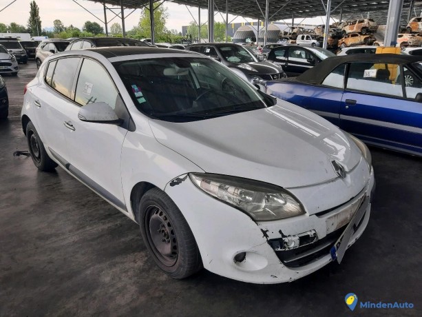 renault-megane-iii-15-dci-106-ref-321379-big-2