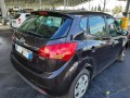 kia-venga-14-crdi-90-ref-319642-small-2