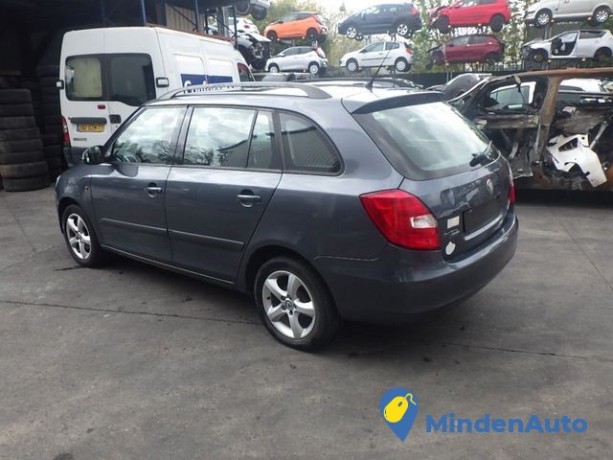 skoda-fabia-combi-14-tdi-pd-59-kw-elegance-big-2